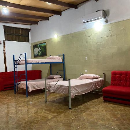 Mauras Tropical Mini Hostel & Tours Paquera Buitenkant foto
