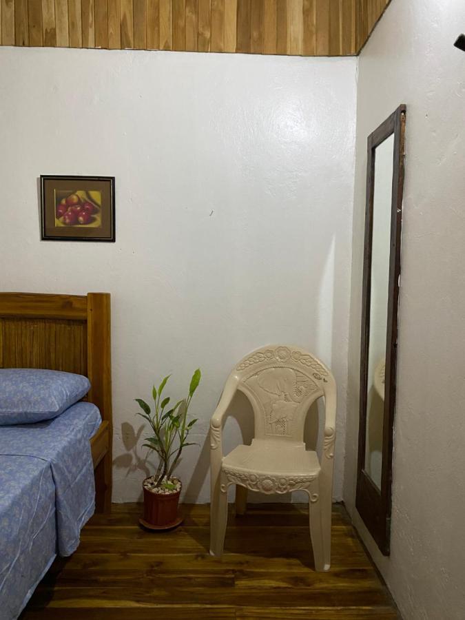 Mauras Tropical Mini Hostel & Tours Paquera Buitenkant foto