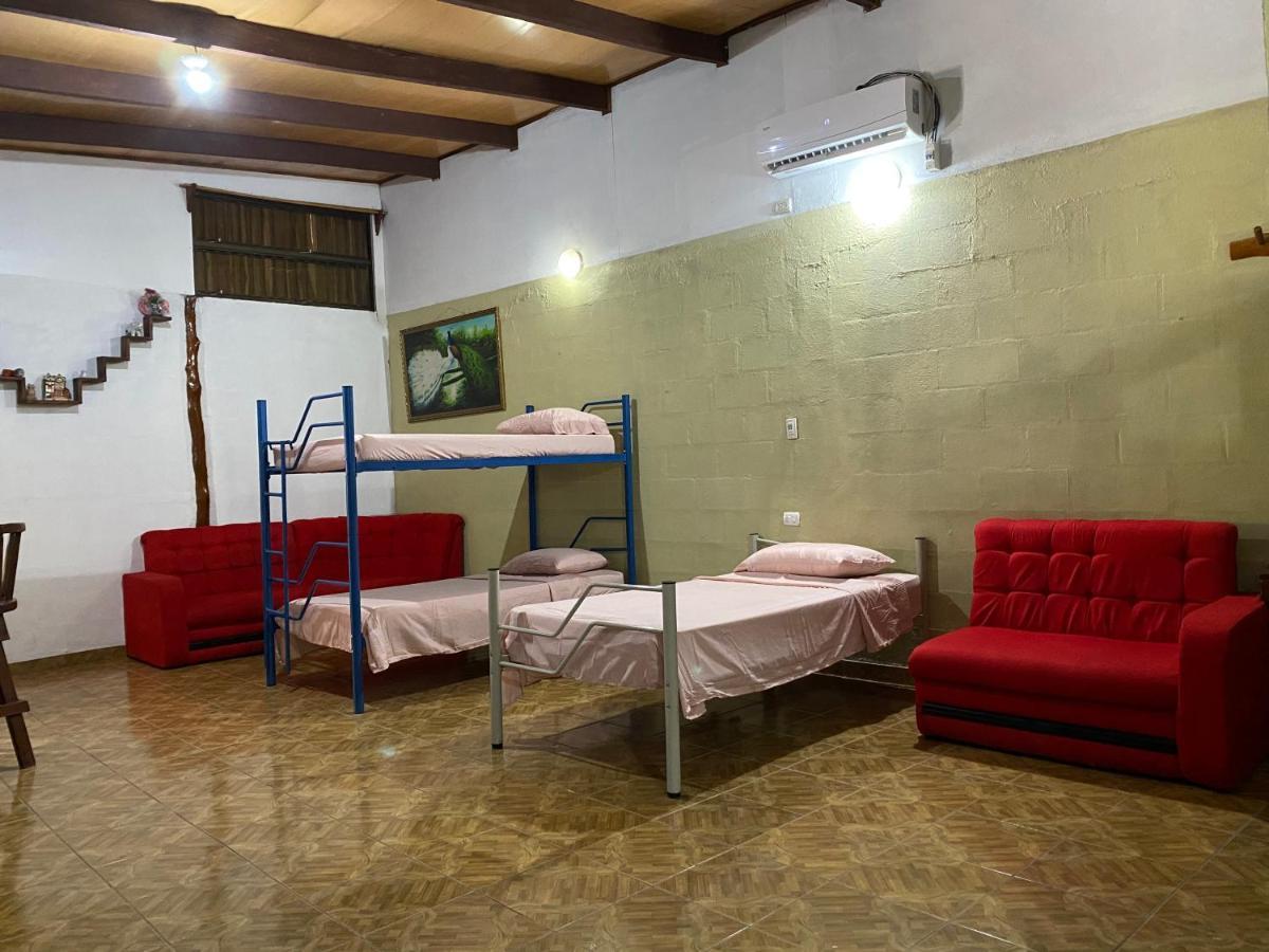 Mauras Tropical Mini Hostel & Tours Paquera Buitenkant foto