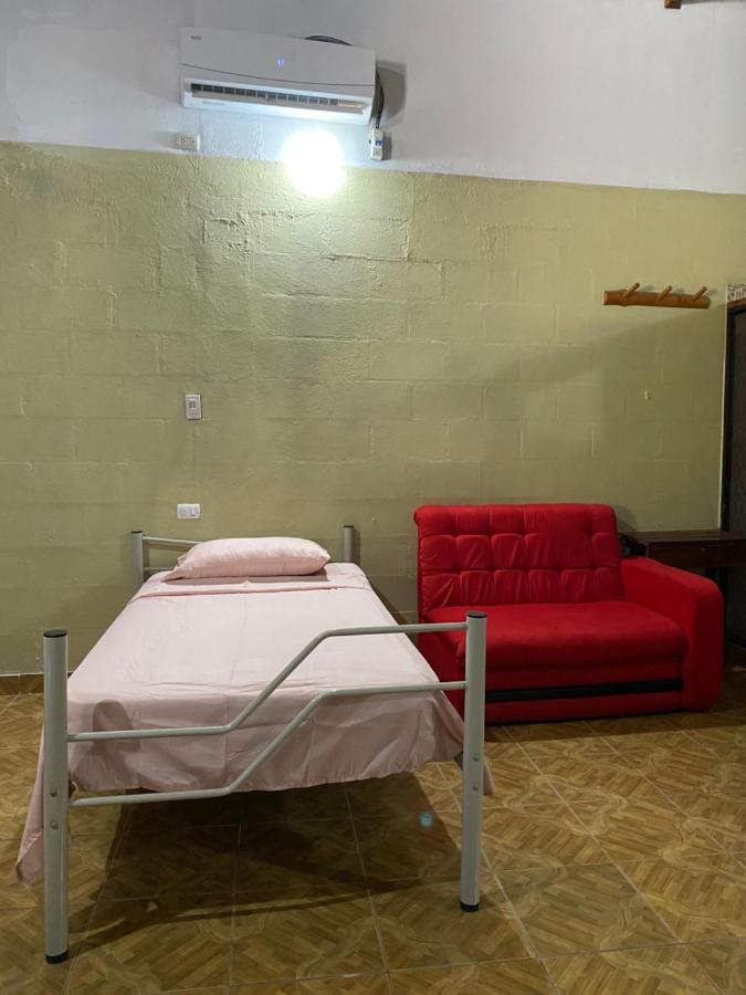 Mauras Tropical Mini Hostel & Tours Paquera Buitenkant foto