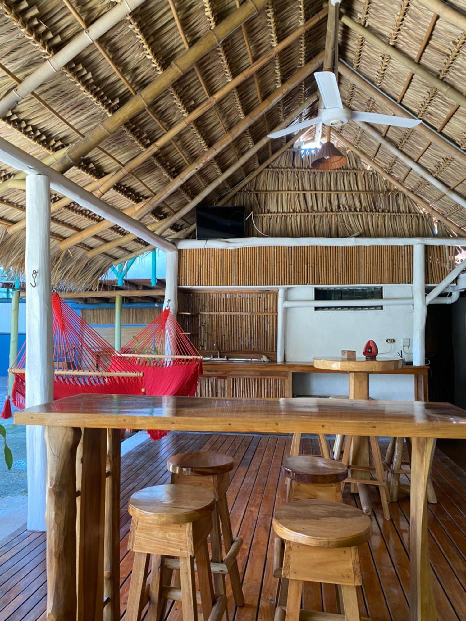 Mauras Tropical Mini Hostel & Tours Paquera Buitenkant foto