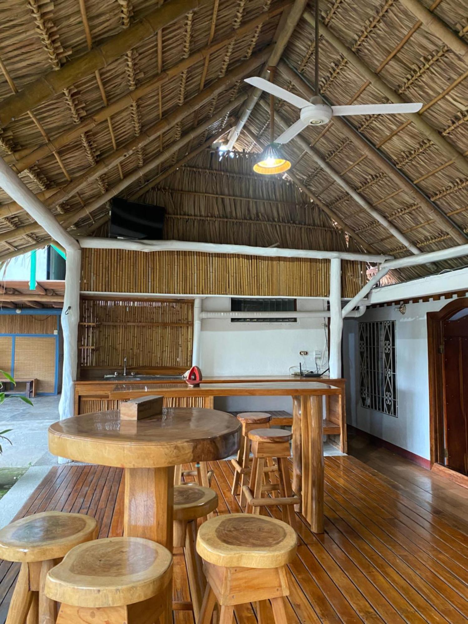 Mauras Tropical Mini Hostel & Tours Paquera Buitenkant foto